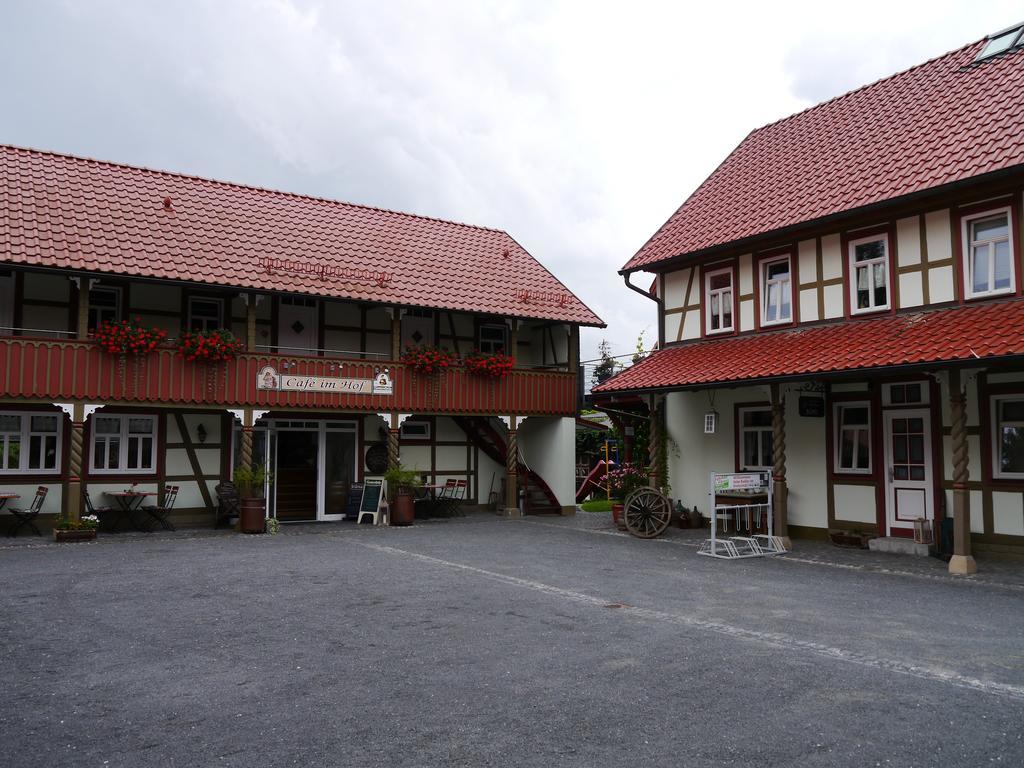 Cafe Im Hof- Bed & Breakfast Streufdorf Exterior photo